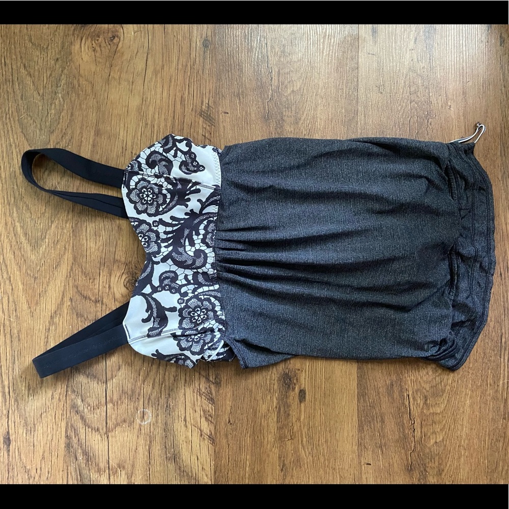 Lululemon Tank Size 4